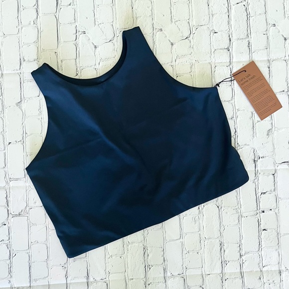 Girlfriend Collective Dylan Tank Bra 001 - Picture 2 of 5